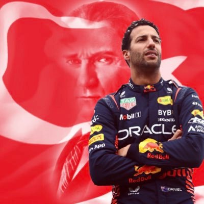 Daniel Ricciardo'nun Türkiye Fan sayfası. Mclaren Dusmani. Troll, nadir ciddilikte… Essekkiardo