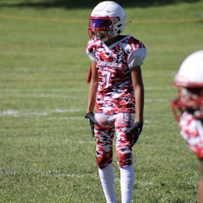 NJ.5’6 120 lbs.C/O 2028, Wr/Db. Phone# 973-715-2457. 📧 jacobrivera2323@icloud.com