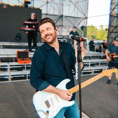 This is the official Chris young private fan page. Giving you the real live entertainment and event concert planning. Ask me for your gatepass ticket shows.