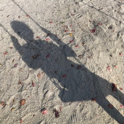 r10BfoJyoLvZja7's profile picture. 