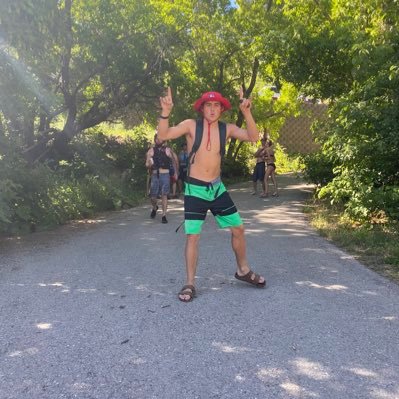 damiendavis13's profile picture. 