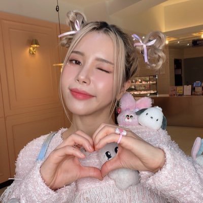 Rayl00000's profile picture. 무무🐰🐹🐶🦁 INFP