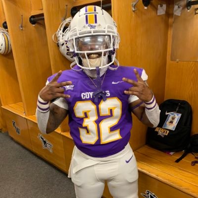 RB @Kwucoyotes 🟣🟡 🏈5’5 155 LMC Baseball ⚾️ ♌️email: Marquis.Washington99@gmail.com