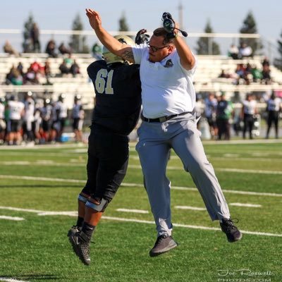 San Joaquin Delta College (JC) OL Coach| First Team All Valley Conference |SJDC #JUCOPRODUCT |2021 HAAC Conference Champ 💍 | CMU Alumni 🦅| Father to Ailani 🪷