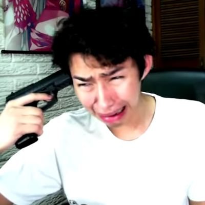 benjaTHEgamer5's profile picture. 🧟