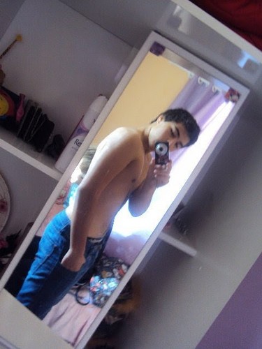 Eu..?Sou apenas eu /=