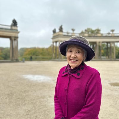 superreikosan's profile picture. 98歳のおばあちゃん👵 孫管理 ｜大正15年生まれ