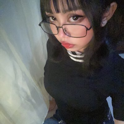 rica_bels's profile picture. .