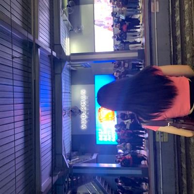 awkward_anna1's profile picture. 🌍