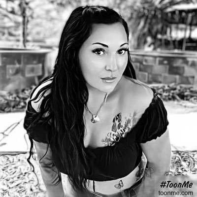 realtinasachs's profile picture. 