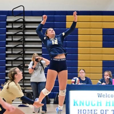 knoch high school//2025 • 5’11• basketball #12 volleyball #33 track and field
