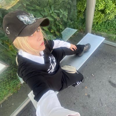 prise2risque's profile picture. 🤷🏻‍♀️