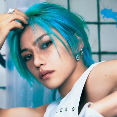 MOVED TO @LUVSFEFI 📌さんのプロフィール画像