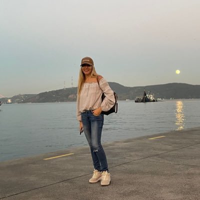 ayseserbes1407's profile picture. ...