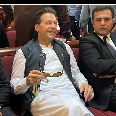 عمران خان دلوں کا بادشاہ
Follow back 💯