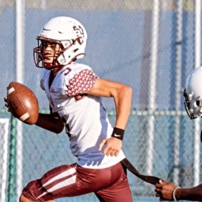 6’2 | 160 | Qb | CO’26 Belleville West high school | Student Athlete | email: jayjaynelijah00@gmail.com | Film: https://t.co/mMvAdnryhc