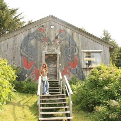 LauriePars15221's profile picture. Metis Writer, Author, and Story Teller. Women's Rights, Social Justice, True Reconciliation & Decolonization 🇨🇦 
🚫 NO DM's* When I say No DM's I mean it.