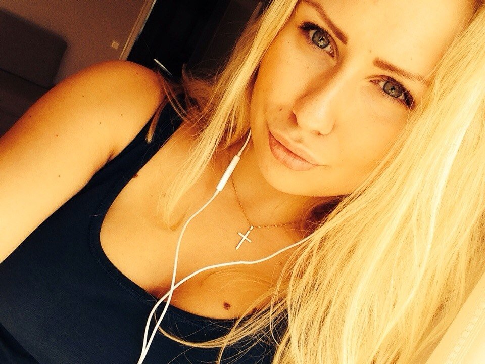 ArjunSi03557550's profile picture. Software Engineer | jpeg Hoarder