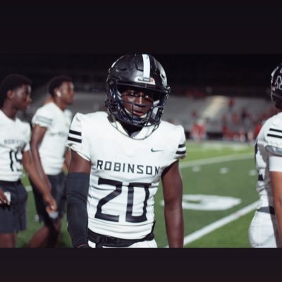 c/o 2024 5'11 170 Lbs | defensive back| GPA:3.2 |Cell (813)335-1731| Robinson High School | head coach @coachlikemike