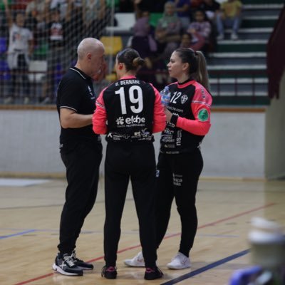 Entrenador Nacional . Entrenador de porteras de Atticgo Balonmano Elche