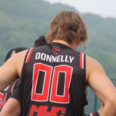 6’4, 195. || Beaver Falls P.A. || 2025 || Sewickley Academy #33 🏀 || @WalshEliteAAU #0 || ndonnelly@sewickley.org || 724-709-0915