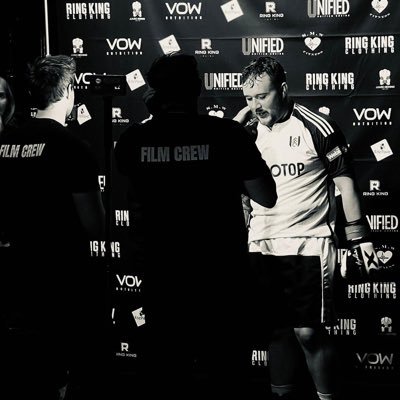 Just about existing. Fulham ST holder ⚫️⚪️⚫️⚪️ boxing 🥊 UFC  and know a bit about Swimming 🏊🏻‍♂️