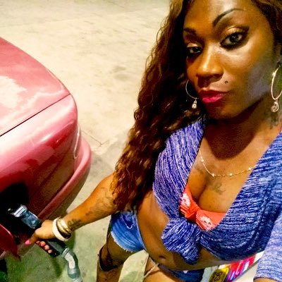 MarcheMMorris's profile picture. Just a kinky little Nubian Queen who has an obsession with Big White Things!
