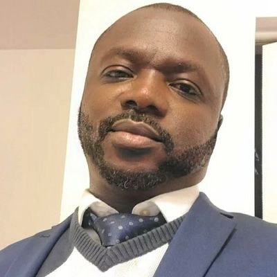 TouretPapy's profile picture. OPTIMISTE DE NATURE, MAIS EN MÊME TEMPS TRÈS RÉALISTE. AFROCENTRISTE CONVAINCU. 
ONLY GOD CAN JUDGE ME