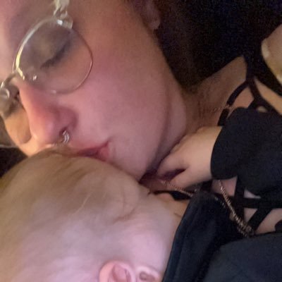 Simply_Jules93's profile picture. 