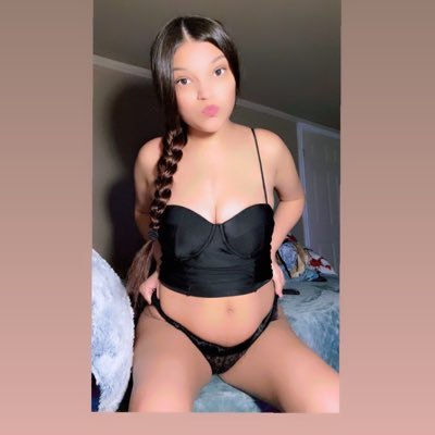 hey luvs i sell content ❤️🫢i be posting here on daily 🫢