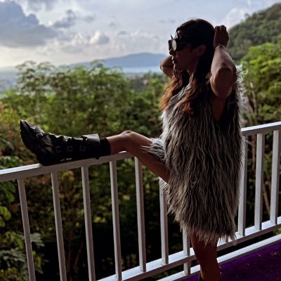 Bambinthejungle's profile picture. Switching rapidly between my inner child and my inner goddess while not giving a damn about the underestimations of your patriarchal and mediocre mind