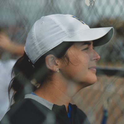 Francis Howell Head Softball Coach | Defiance Elite 18U | Athlete, Wife, Dog Mama