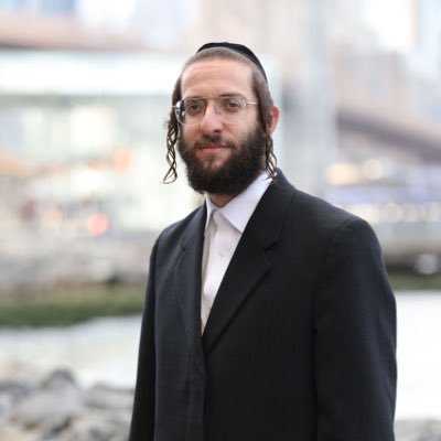 Proud Orthodox Jew. Yeshiva Graduate. Husband. Father. Member of @BrooklynCB12. Administrative Director @SEichenstein. Certified life coach.