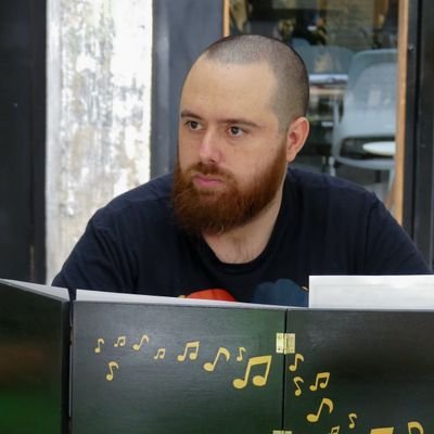 Tengo un canal en Twitch para jugar rol pero la mayor parte de los streams estoy no jugando rol. Igual a veces juego rol.