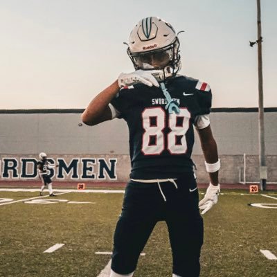 WR @StPaulF00tball |5’10 160| c/o 26’|