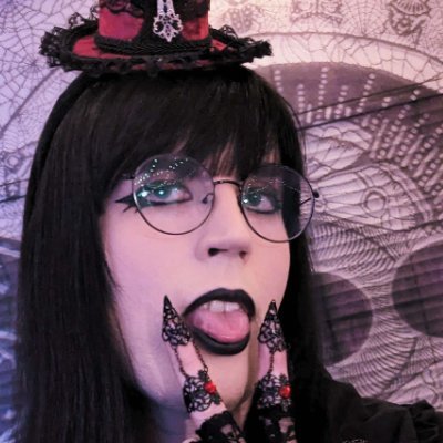 Local slutty goth goblin gf
🔞Minors DNI🔞
29F🏳️‍⚧️ ♡ Lewd Model ♡ Artist

Posting cute outfits/teasers/various nonsense here, more smut on my fansly 💜