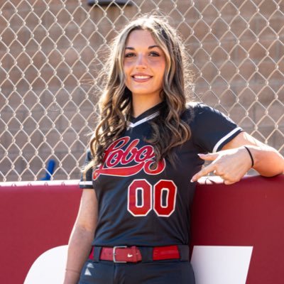 Pinnacle High School | Az Rising National Appel 18U | Class of 2025 | Pitcher/OF | 4.4 gpa | @UNMLobosSB Commit🐺❤️ |