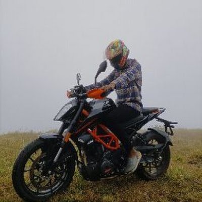 v_yugesh51156's profile picture. 