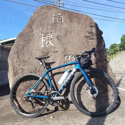 TREK/Émonda SL 7 Discを愛車とするロードバイク好きな48歳。
主に羽田空港·江ノ島·箱根湯本辺りを拠点として走っています❗
