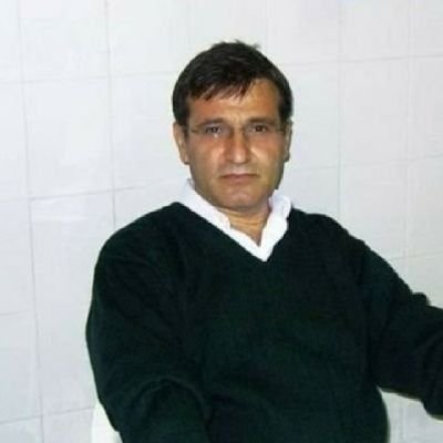 Bari_ru_'s profile picture. İNSAN NASIL İNSAN OLUR?   
                                                 EMEK EN YÜCE DEĞERDİR.