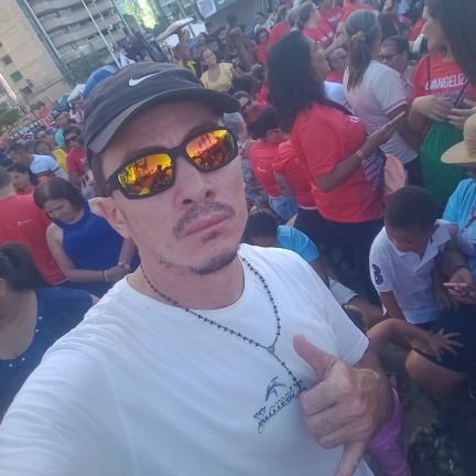 euristenio's profile picture. quando Deus está em seu coração vc está em paz🙌👴🏽❤️