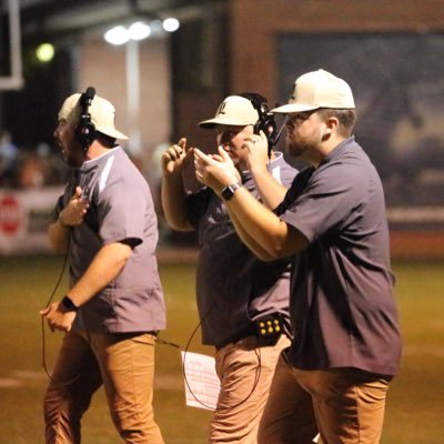 E_prince59's profile picture. Assistant O-Line Coach @lorettofootball       Joshua 1:9  All Glory To God🙌🏻