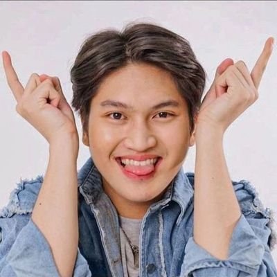 astrrow's profile picture. #𝗨𝗡𝟭𝗧𝗬            #𝗩𝟭𝗥𝗦𝗧                                           ᵃᵈᵈⁱᶜᵗᵉᵈ ᵗᵒ ᶠⁱⁿˡʸʰᵃⁿ ⁻ ʲᵉˢᶠᵃᵉʳᵃ