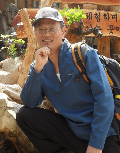 허둥지둥ᆞ갈팡질팡ᆞ동분서주 그리고 재경보성군향우,주먹보다 작은 기획사. 시를 좋아하는ᆢ