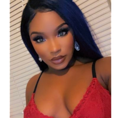 🍁October 30th 👸🏾♏ #iSing&❤Music #iLove 🖤🙏🏽 Instagram-missdesirebandz 👻 🤑 #Nebraskababy 🌹💰 #wildandfearless 💎 #mommyof3