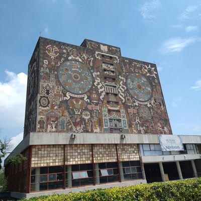 No hay nada aquí, sólo unos días que se aprestan a pasar, sólo una tarde en que se puede respirar, un diminuto instante inmenso en el vivir🌸 | UNAM-FCA | ❤️😽