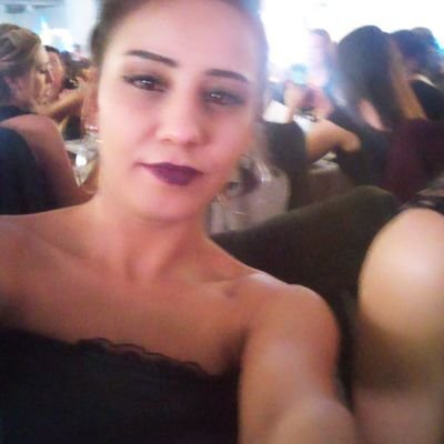 Esra52349530's profile picture. 