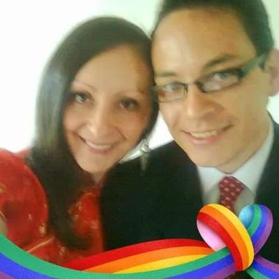 Ciudadana Colombiana/Rockera/Aprendiz constante/Comunicación y articulación de redes/Abogada en formación/Soy @PAiZanas y ya no pertenezco a ningún -ismo-.