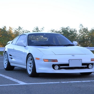 SW20を納車した人のアカウント MR2ってえっちだよね。分かる(分かれ) 中の人→@AkMikaeru