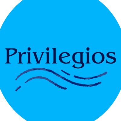 somos tu tienda de playa en el Multicentro El Viñedo, con la mejor oferta en trajes de baño, accesorios de playa,sandalias y mucho mas